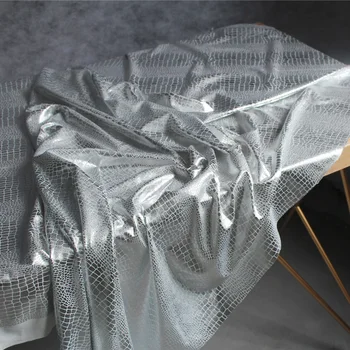 Silver Belægning Stretch Crocodile Hud Tekstur DIY Legging Bukser Kjole Fase Indretning Metallisk Designer Stof 50*155 cm