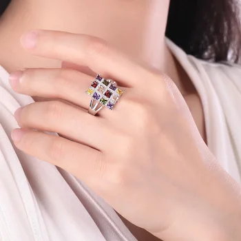 Ny Mode Farverig Regnbue Square CZ Ring For Kvinder Lady Crystal Zircon Sten og Sølv Farve Party Bryllup Eternity Ring Smykker