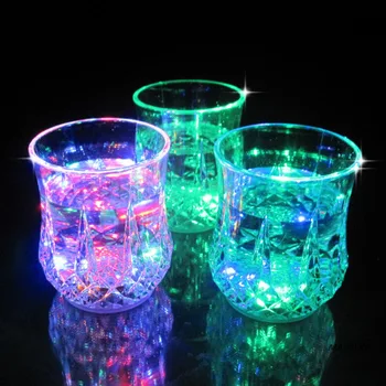 Farverig Led Party Lys, der Blinker Shot Glas Led Lysende Cup Neon Cup Bar Glas til Whisky, Vin, Vodka Club Bar med Øl, Vin Glas