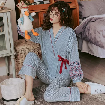 Nye Efteråret Pyjamas Kvinder Pige Pyjamas Sæt Dejlig Stribet Print Japanske Kimonoer Til Kvinder Plus Størrelse 3XL Bomuld Yukata
