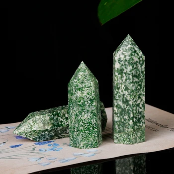 1PC naturlige grønne spottet sten sekskant streak mineral Krystal punkt mineral nordiske hylde hjem decoracion hogar moderno DIY gave