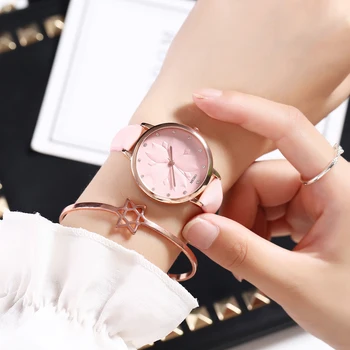 Quartz Armbåndsur Dameur Armbånd Ur Kvinde Rhinestone Pink Kronblad Dial Mode Afslappet Enkle Gave Læder Watchbands