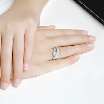 S925 Sølv Zircon Ringe Kvinder Nye Hot Salg Enkelt Dråbe Vand Form Udsøgt Elegant Temperament Højt niveau Følelse Par Ring