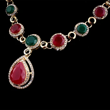 Jiayijiadu Brude bryllup smykker sæt guld farve halskæde øreringe sæt til kvinder rød / grøn harpiks indlagt retro ædle kjole gave