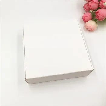 20pcs hvide bokse i 12x12x5cm + 20pcs hvide bokse i 10x10x5cm + 10stk hvide bokse i 12x10x3.5cm